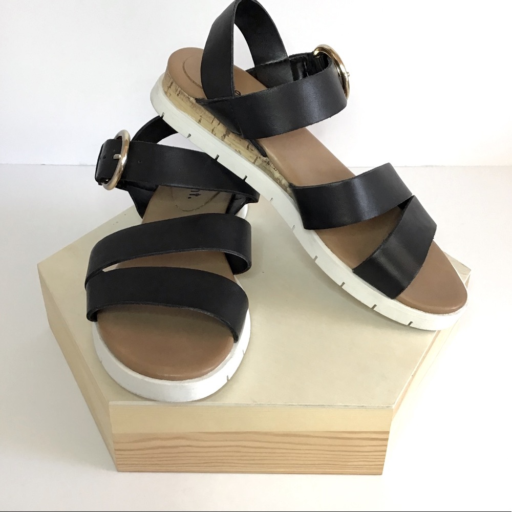 🎉HP 🎉White Mountain Sandals Black/Tan/Cork Design  5